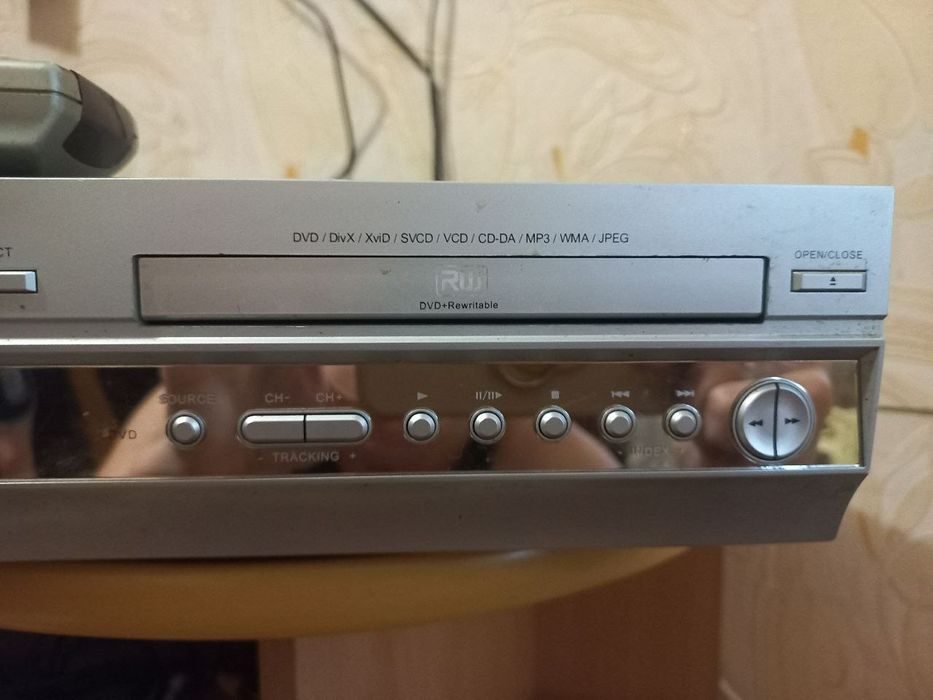 Продам видеомагнитофон