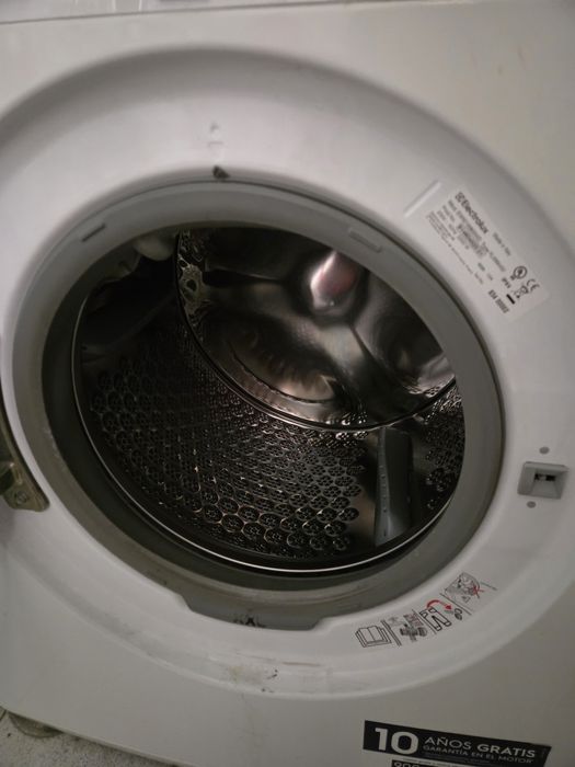 Máquina de lavar e secar roupa Electrolux DualCare