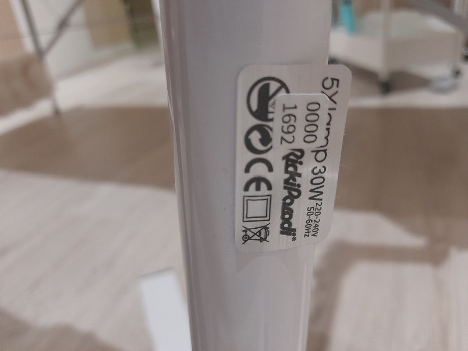Lupa com luz para estética