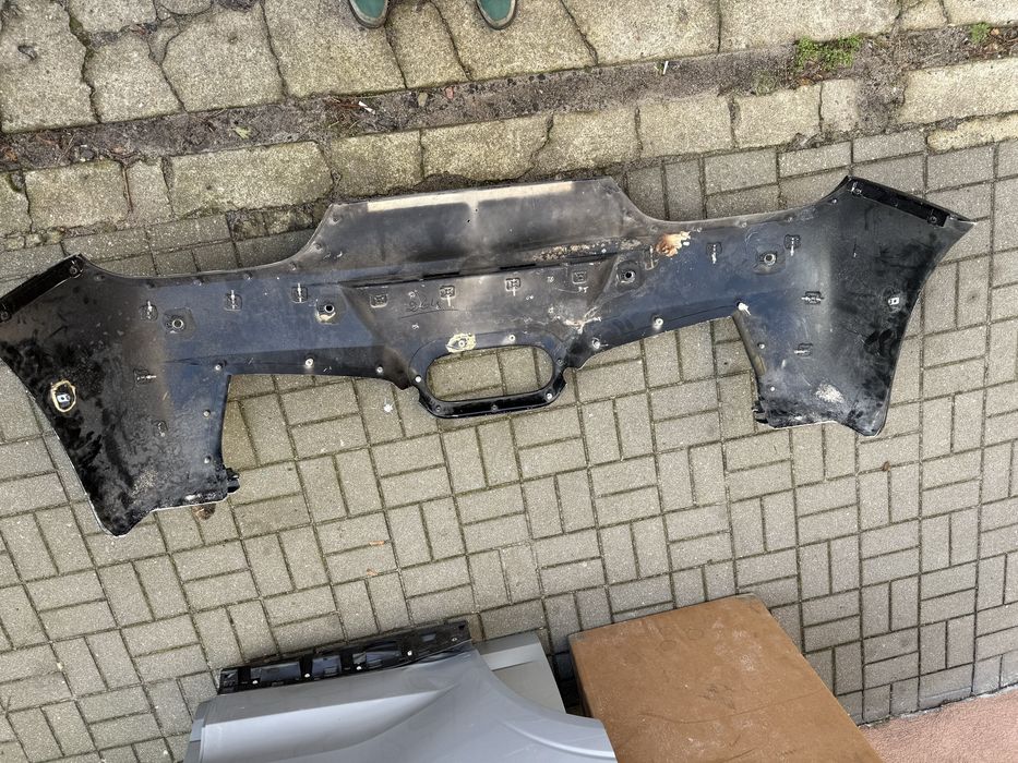 Ferrari 458 Italia zderzak tył czarny OE 0726 PDC