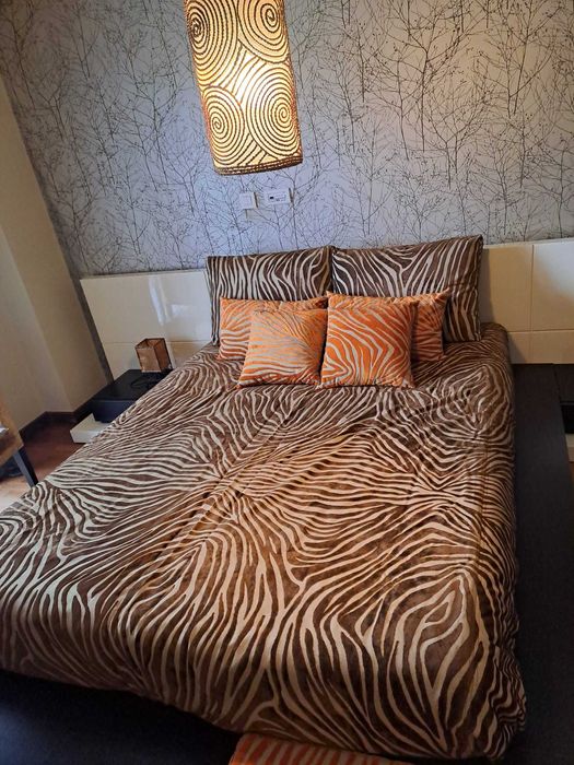 Mobília Quarto de Casal wengue e lacado bege alto brilho (usado)