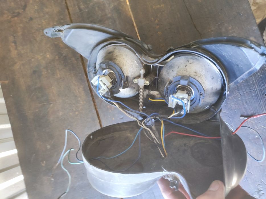 Lampa Przód Reflektor Aprilia Leonardo 125 150 250 CEV 3045835