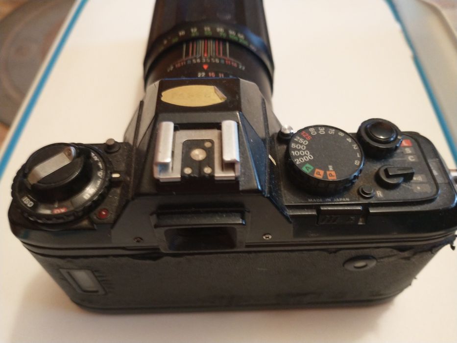 Nikon F 301 i obiektyw Soligor f-200.
