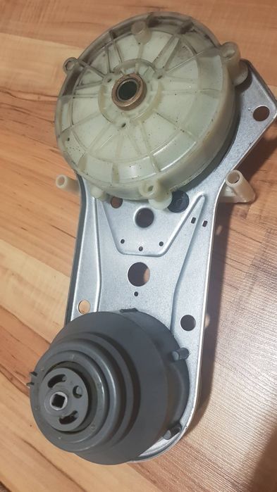 Głowica i mechanizm do robota Kenwood KHH30.