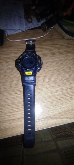 Продаются часы Casio pro trek на солнечных батареях