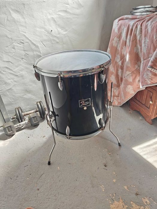 Kit de Bateria Acústica "Fame" Completa