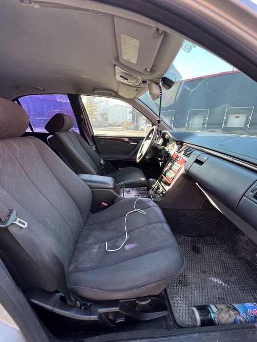 Продаю свого Mercedes benz w210 2.2 CDI