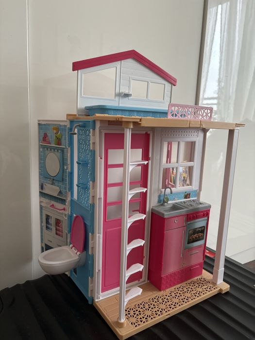 Skladany domek dla Barbie Mattel