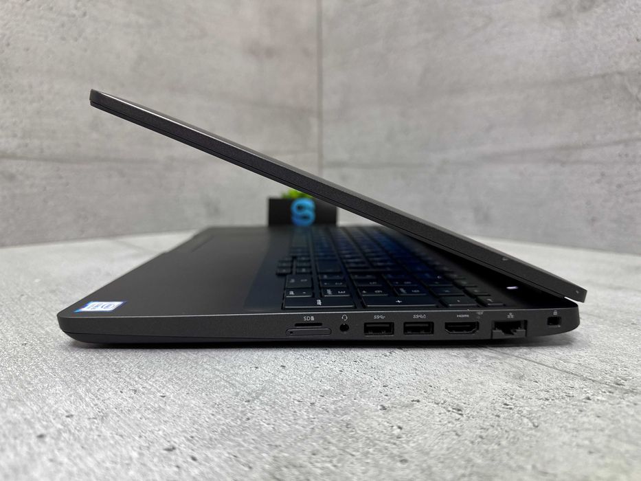 16gb ddr4/i5-8365U/256 ssd/15.6” FullHD ips/Потужний ноутбук Dell 5500