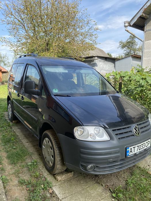 Автомобіль Vollksvagen caddy 2008