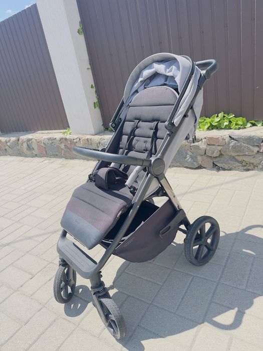 Продам Прогулянкову коляску Carrello Bravo 2024року.