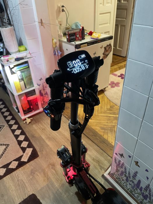 Елктросамокат Giant Outlander M11 (1600w, 26Ah, 52V)