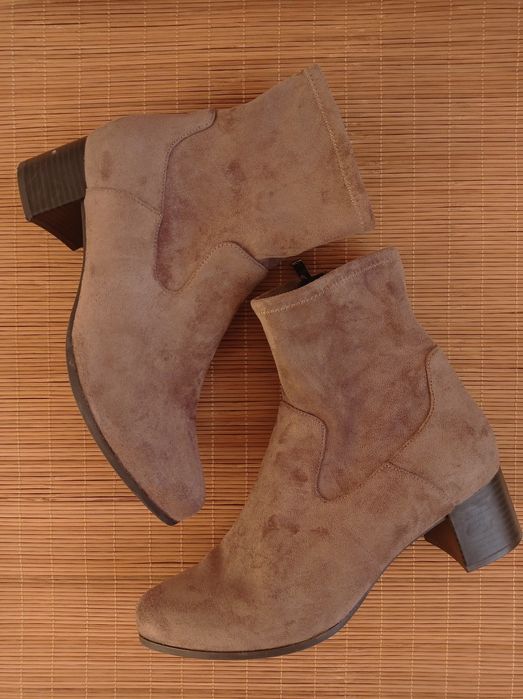 Buty damskie Caprice