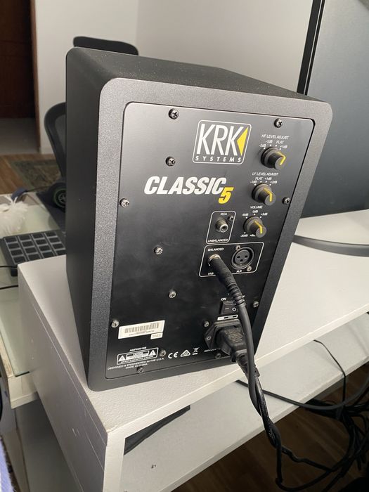 Monitores de Estúdio KRK Classic 5 (Par) – Excelente Estado