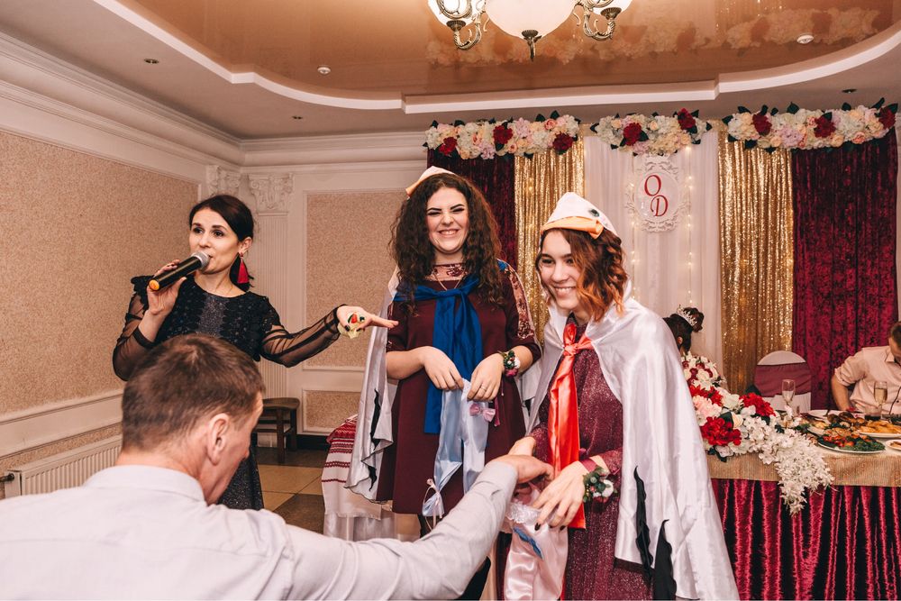 Wodzirej i konferansjer na Twoją imprezę!/Ведуча на Ваше свято!