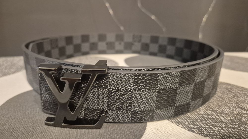 Cztery nowe paski LV