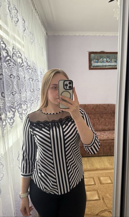Блуза чорно/біла в полоску