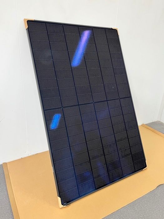 Panele fotowoltaiczne Longi 470w bifacjal fullblack