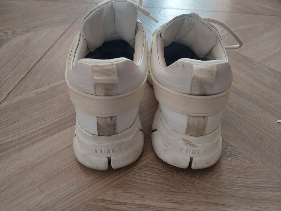 Adidasy Furla 39 skorzane