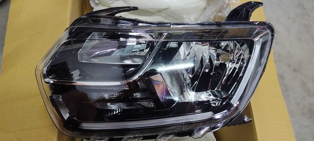 Renault Dacia Duster 2 18-23 г. фара правая левая новая