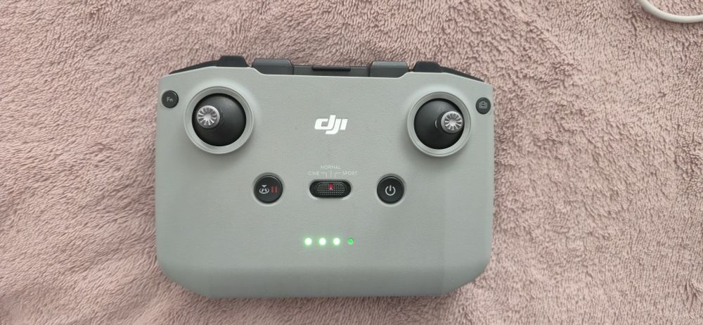 DJI Mini 2 Combo + Malas