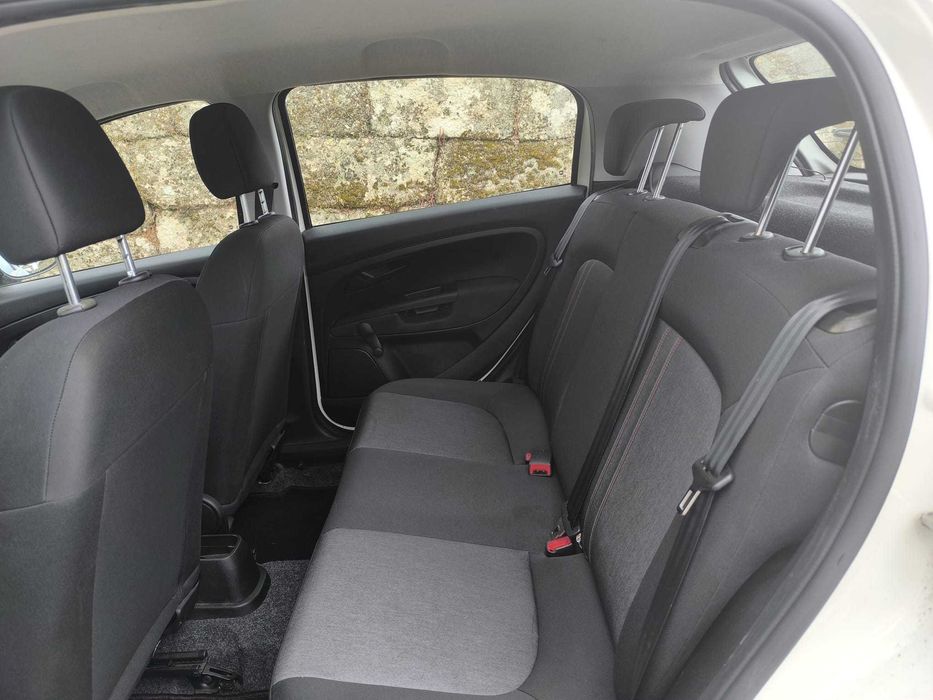 Fiat Grande Punto — fotografia 10