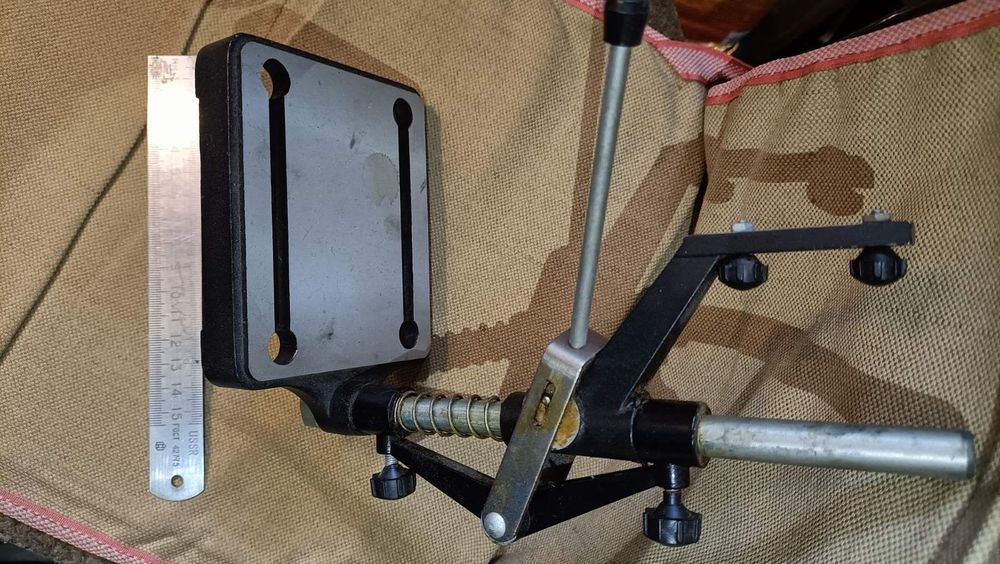 Установочный винт, новый, для крепления резцов в резцедержателе, СССР