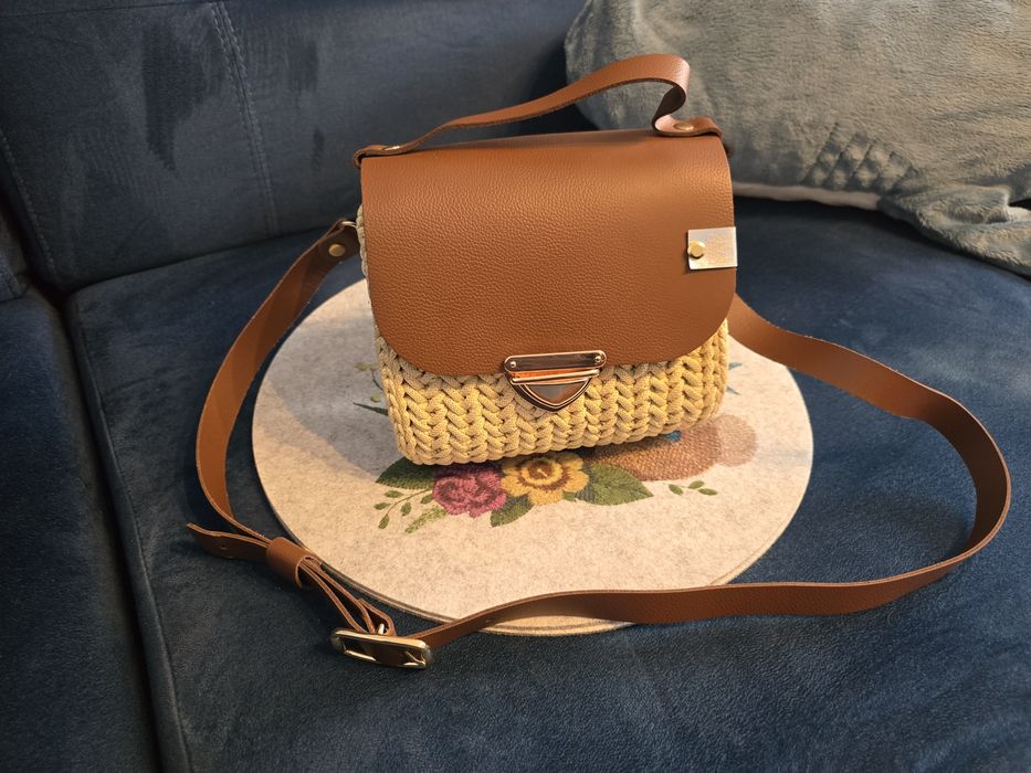 Mała torebka handmade ze skórzanymi wstawkami polska produkcja