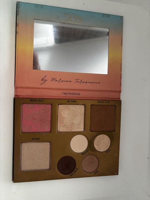 Paleta do makijażu DESSI by Marzena Tarasiewicz – cienie, róż, bronzer, rozświetlacz