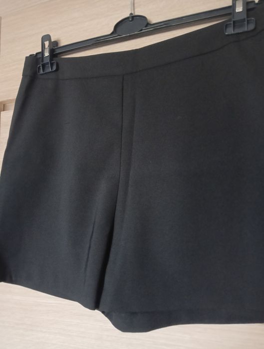 Krótkie spodenki, szorty Miss Selfridge, spodenki na lato, r. 42