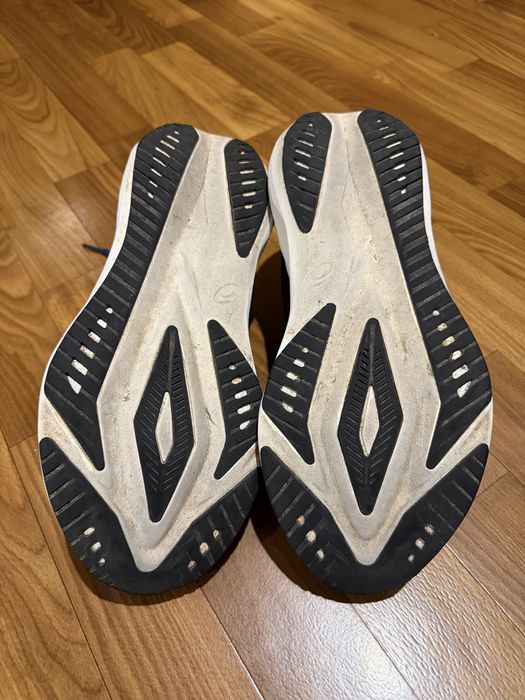 Чоловічі кросівки для бігу ASICS Versablast 4