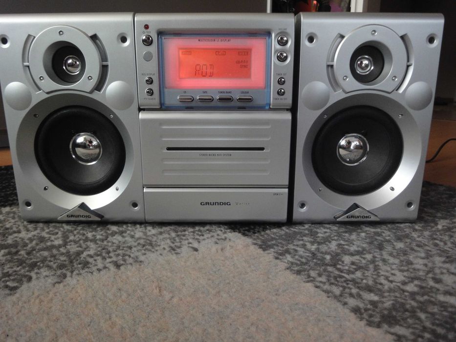 Grundig wieża -sprawne tylko radio