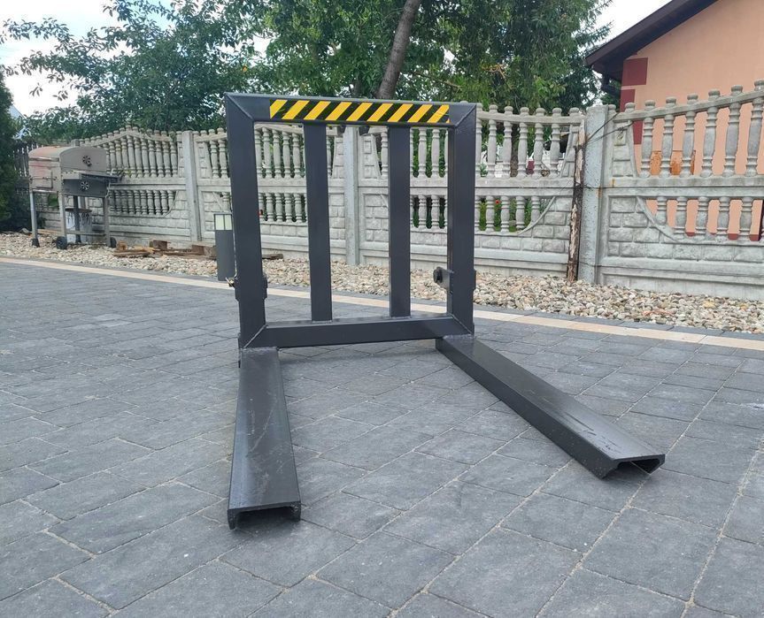 Widły do palet PALECIAK na tył TUZ na podnośnik 1200 kg URSUS ZETOR