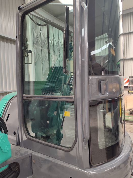 MINI Escavadora Kobelco