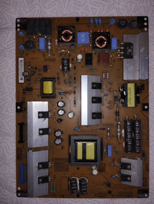 Запчастини до телевізора LG 32LE3300-ZA (подетально)