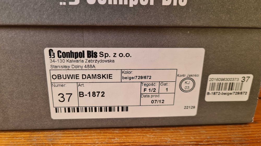 Buty na obcasie - Conhpol Bis