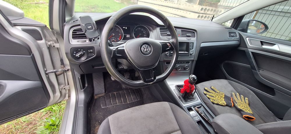 Продам Golf 7 2013года