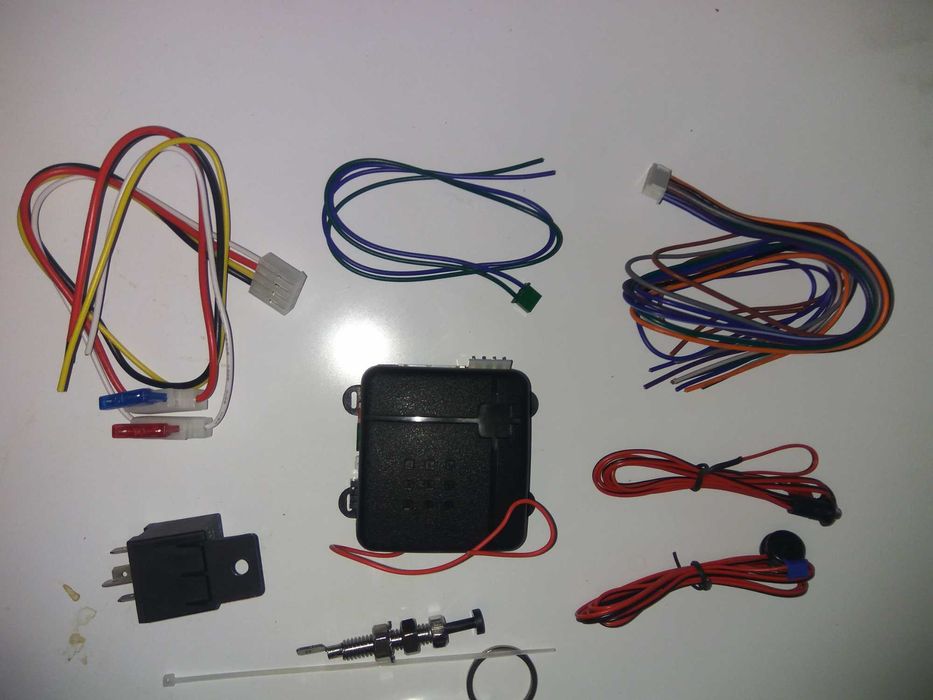 Автосигналізація NQ700 (Універсальна) з дистанційним керуванням