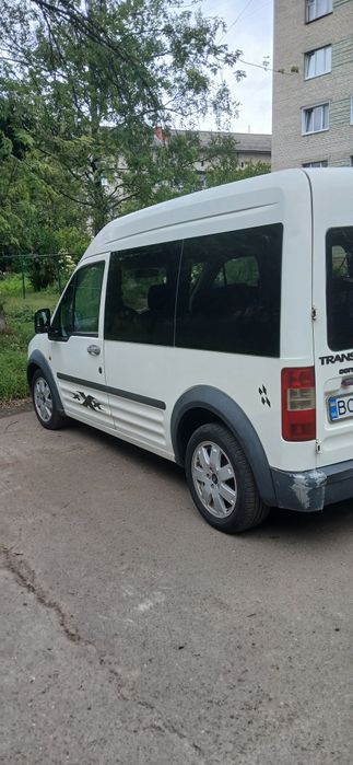Конект 2005 р.Мінівен 7 місць.