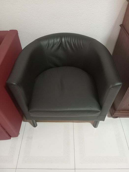 Sofá com 2 cadeirons impecáveis