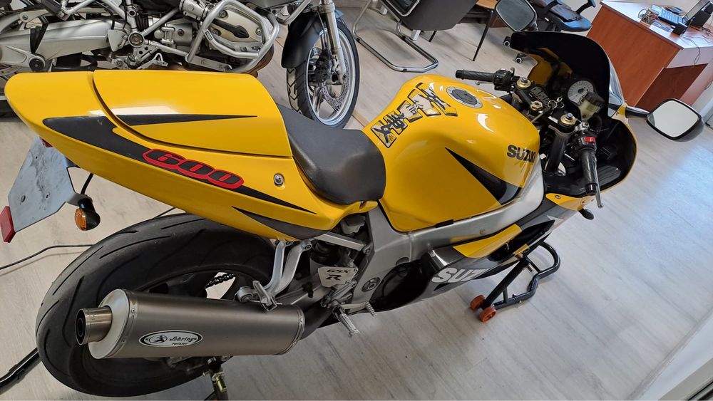 Suzuki GSX-R 600 K1