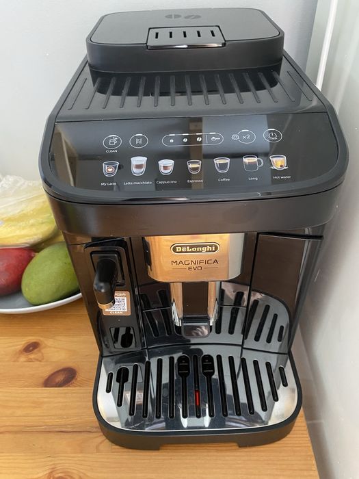 Ekspres do kawy De’Longhi Magnifica Evo ECAM292.81.B – stan idealny