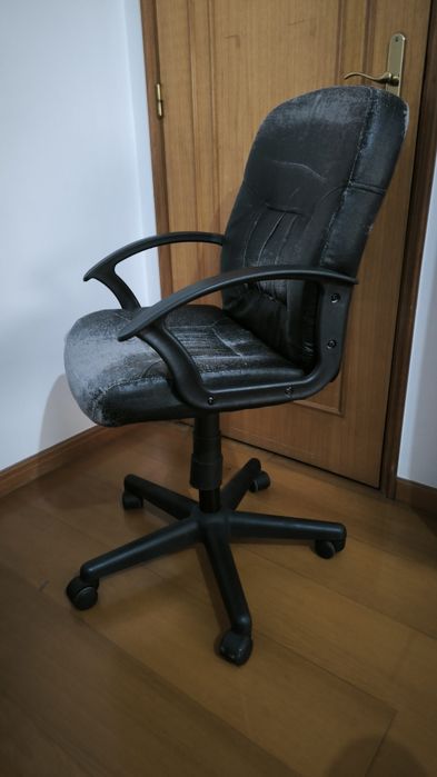 Cadeira de Escritório IKEA Moses (Para Restauro / Com Capa)