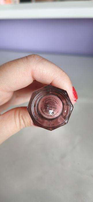 Fenty Beauty Pomadka w płynie - Uncuffed