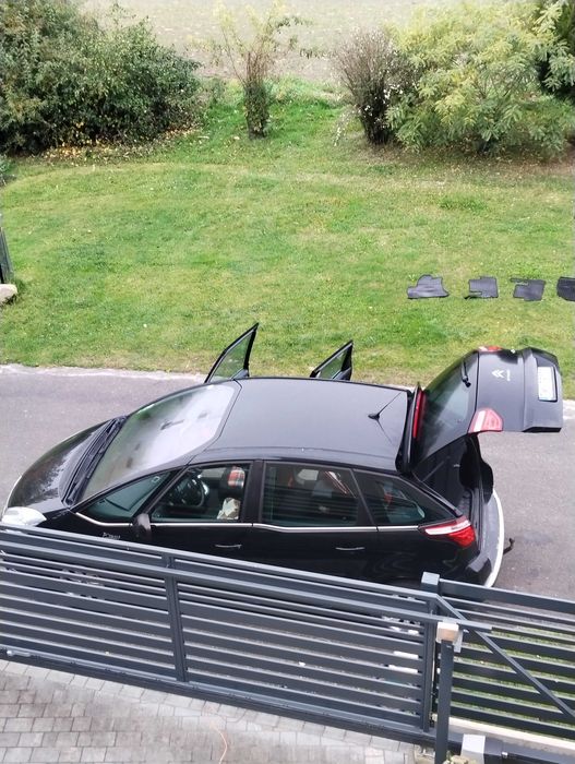 samochód osobowy Citroen Picasso C4