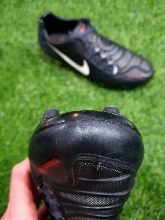 Półprofesjonalne Pro korki Nike Total 90 Strike FG 43