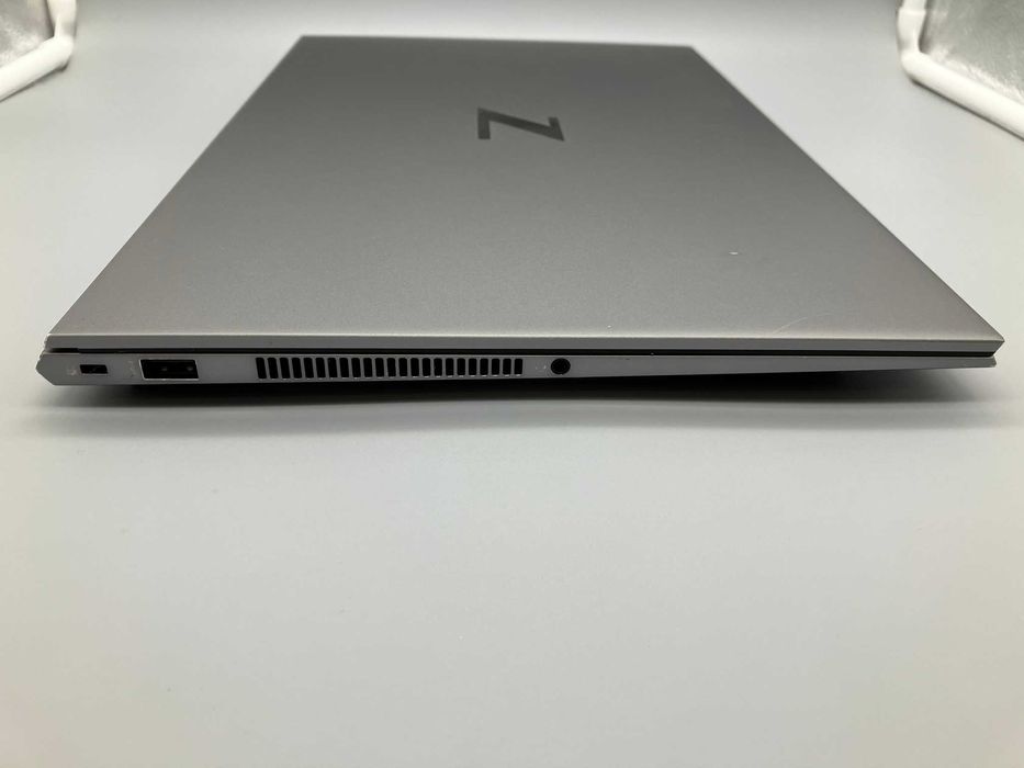 Ноутбук HP ZBook Studio G7 i9-10885H Quadro T2000 Win11 + подарунок