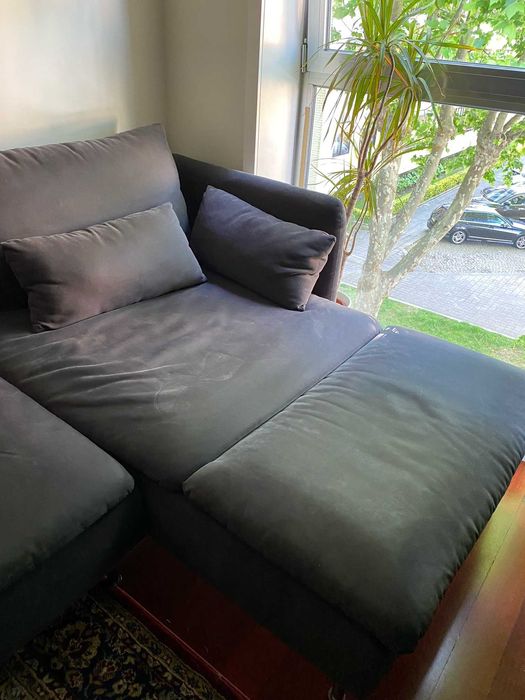 Sofá Ikea cinzento escuro  c/chaise longue