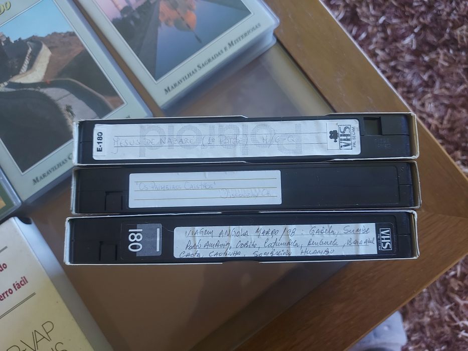 32 Cassetes VHS antigas