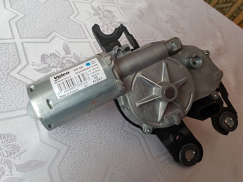 SILNIK wycieraczki VW B6